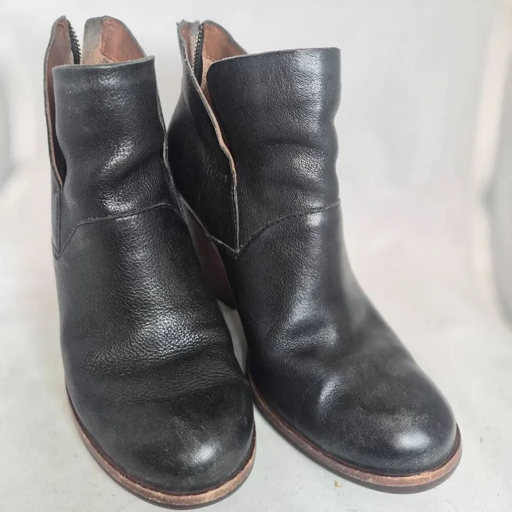 Kork Ease Castaneda booties